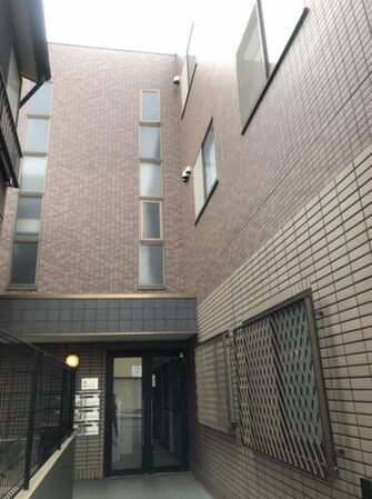 坂下町弥生マンションの物件外観写真